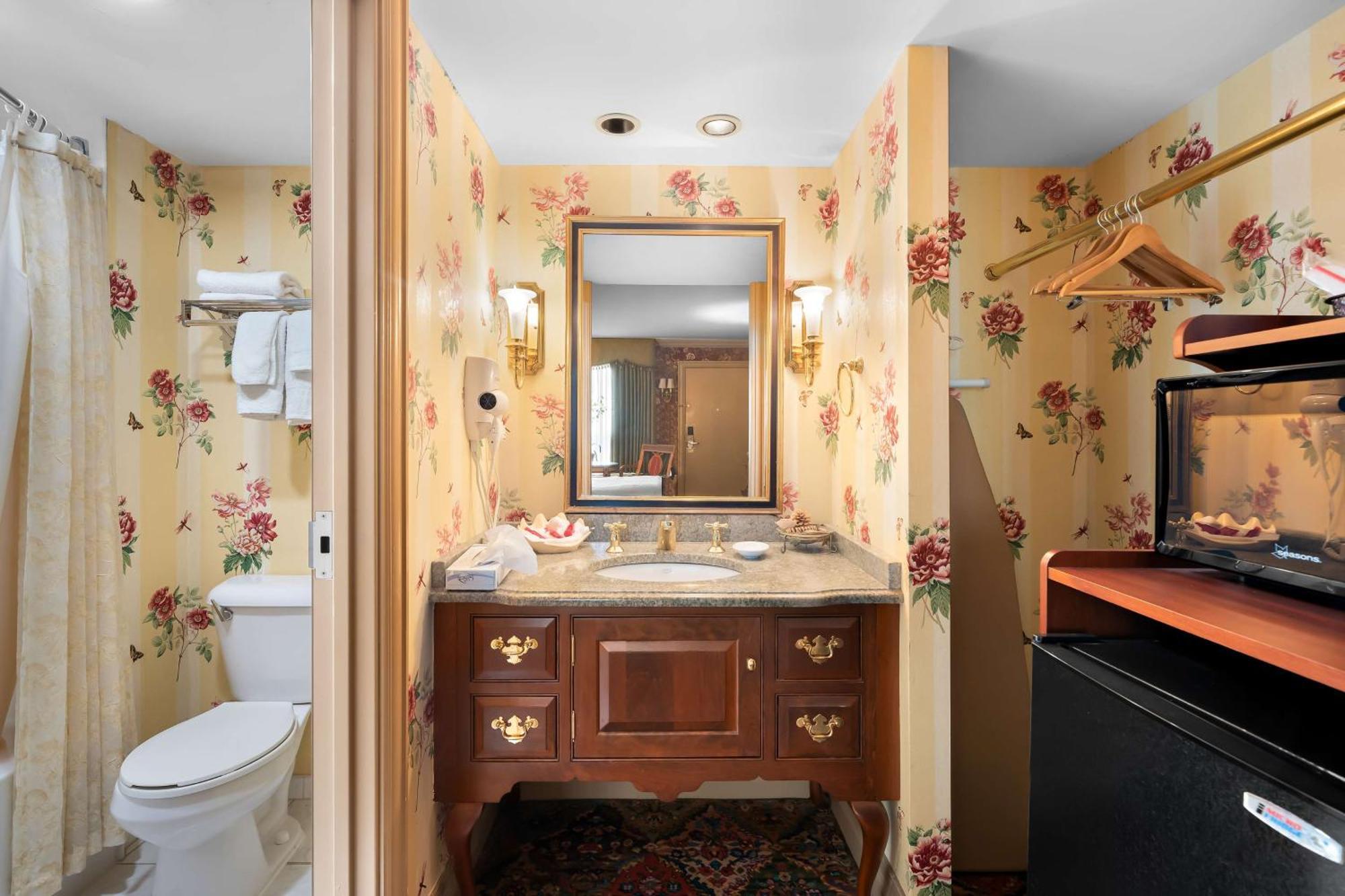 Brandywine Valley Inn Surestay Plus By Best Western Wilmington Exterior photo